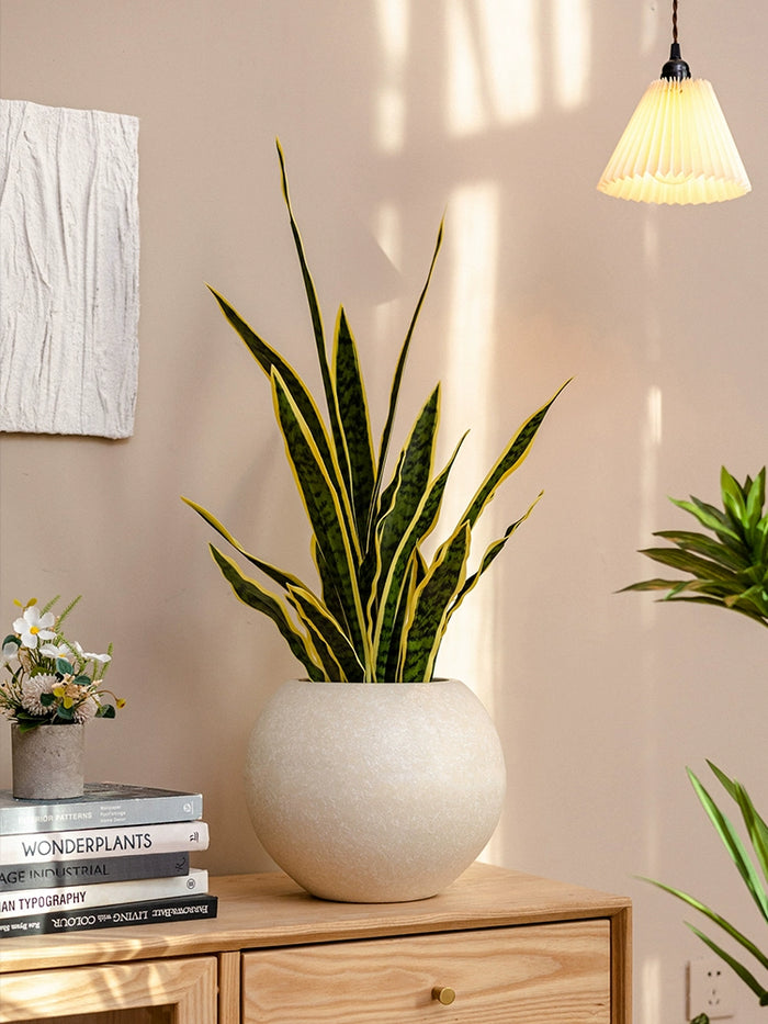 Sphere Pebble Pot
